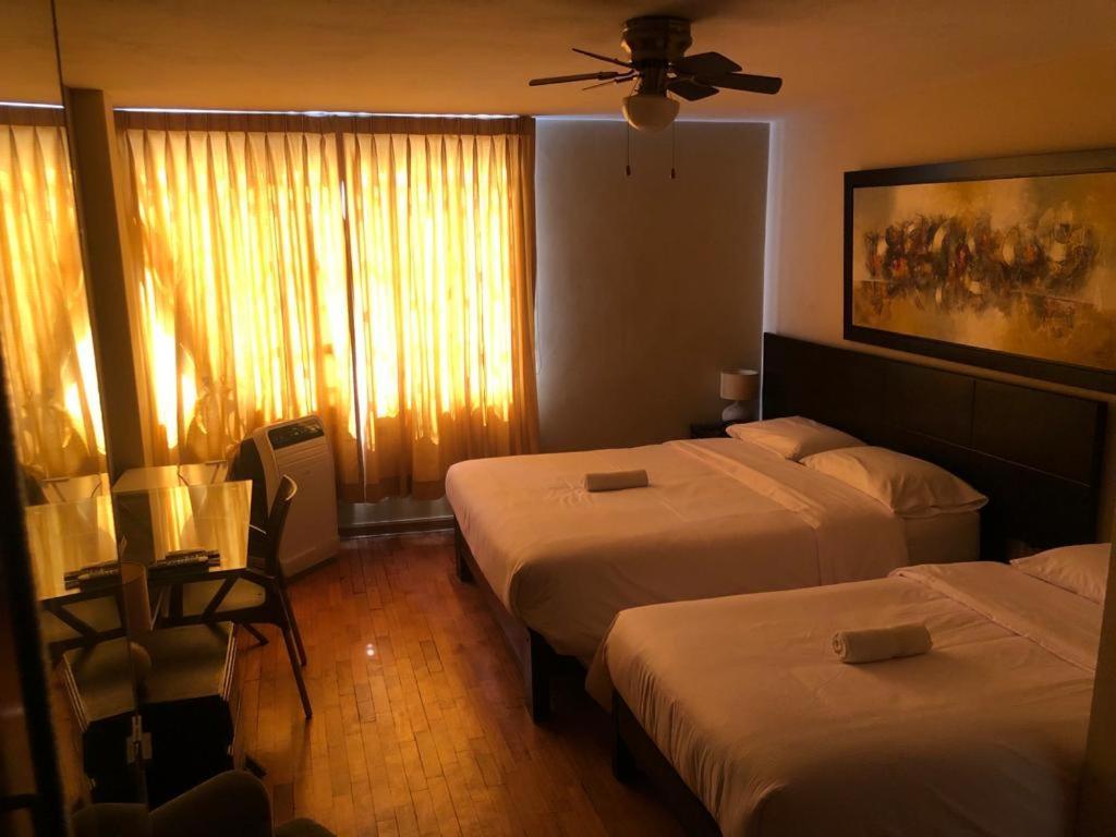 Hotel Las Condes Trujillo Extérieur photo